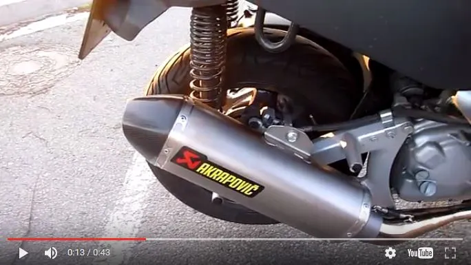 Bruit Silencieux Pot Akrapovic